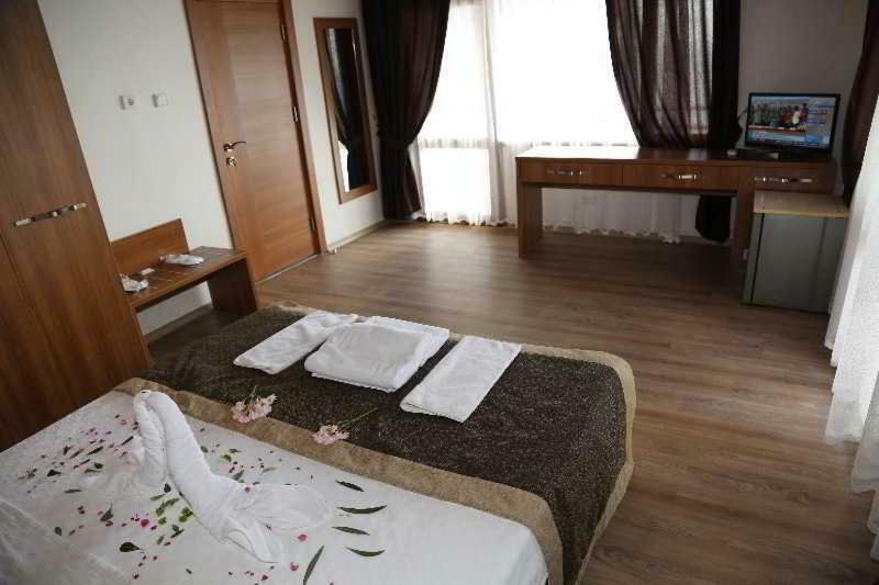 Diamond City Resort Hotel 뷰유크체크메스 외부 사진